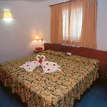 Costa Mar Aparthotel 3*